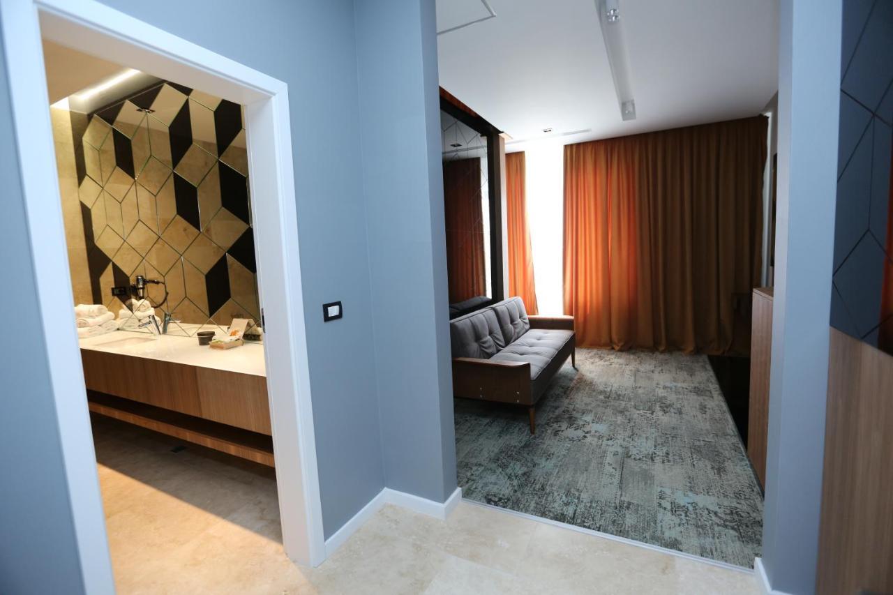 Valentino Rooms Фокшаны Экстерьер фото