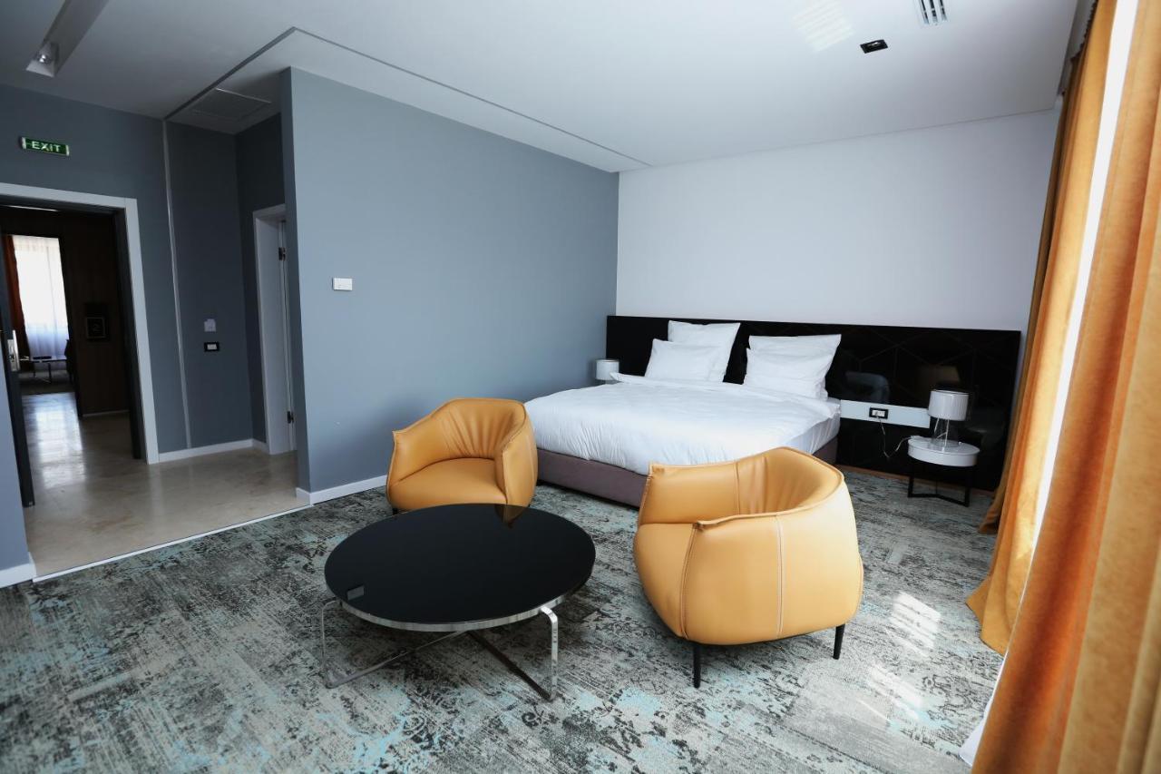 Valentino Rooms Фокшаны Экстерьер фото